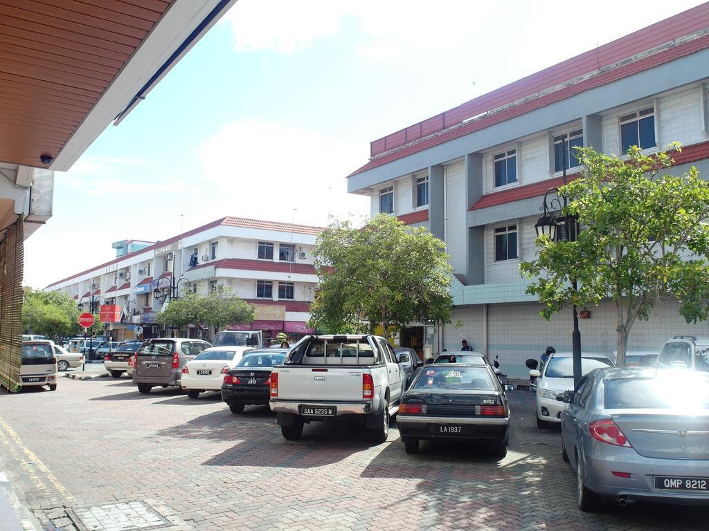 Transit Hotel Labuan Exterior foto